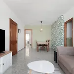Wonderful Tila House, Facing The Sea La Garita