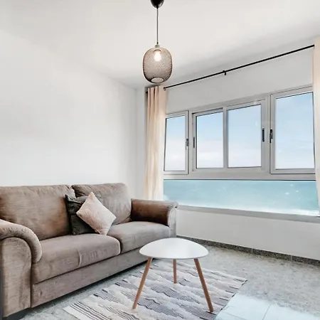 Wonderful Tila House, Facing The Sea *